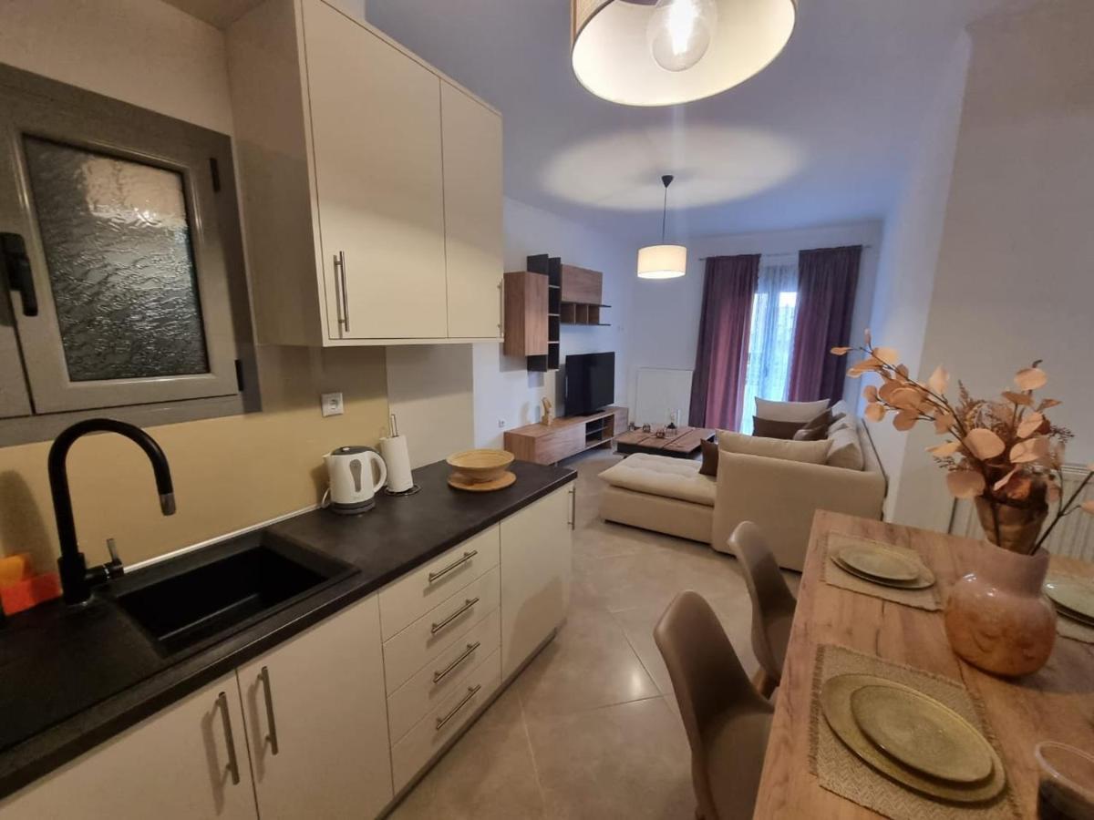 Agora Luxury Apartment 1 Лутраки Екстериор снимка