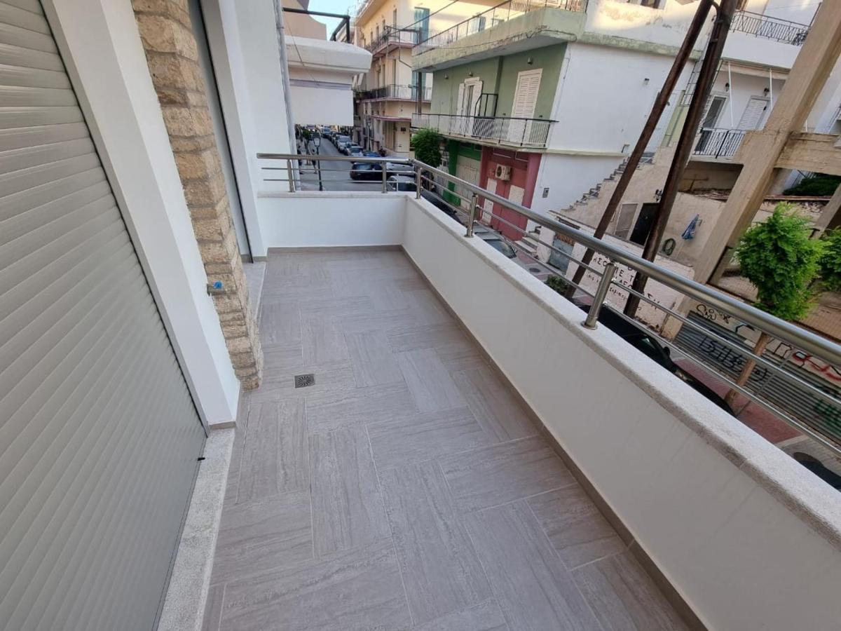Agora Luxury Apartment 1 Лутраки Екстериор снимка