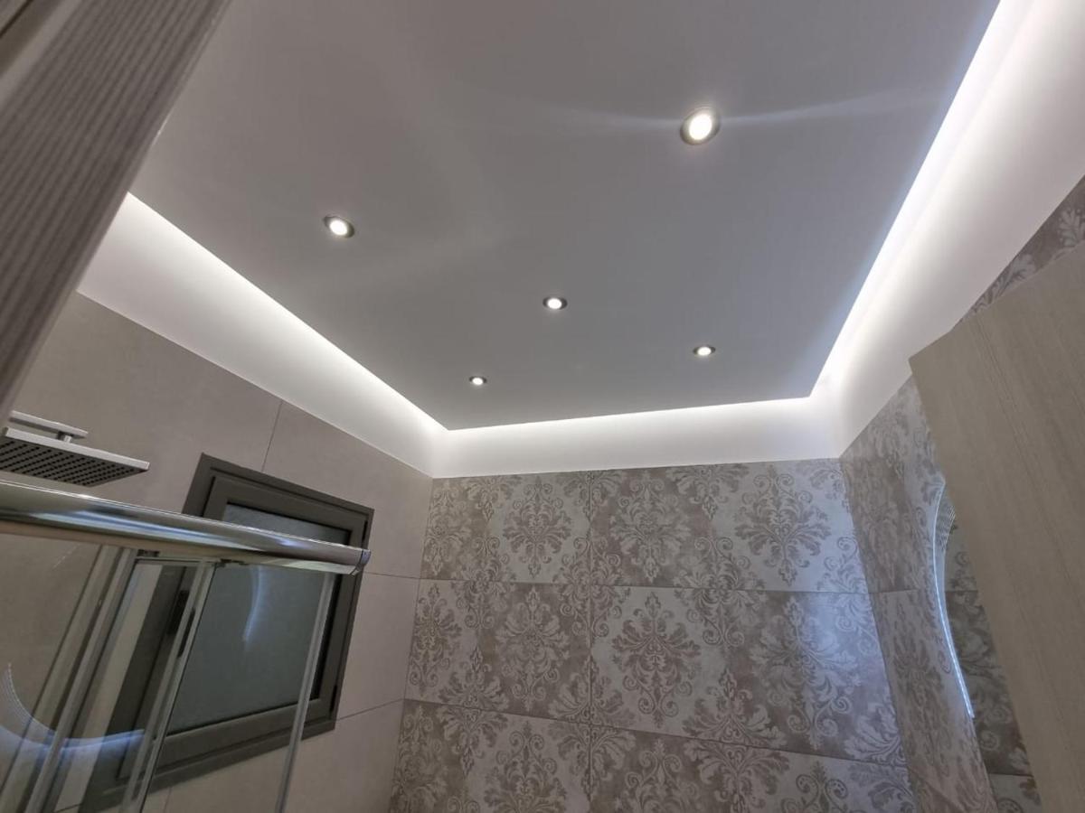 Agora Luxury Apartment 1 Лутраки Екстериор снимка