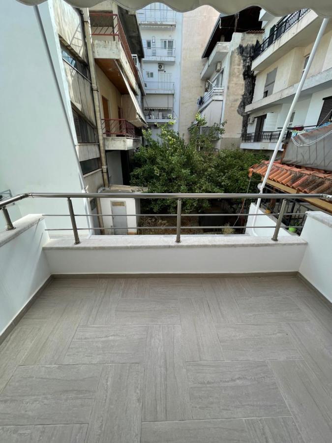 Agora Luxury Apartment 1 Лутраки Екстериор снимка