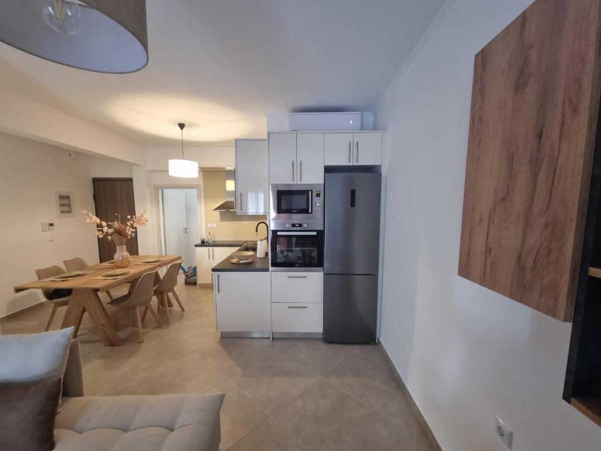 Agora Luxury Apartment 1 Лутраки Екстериор снимка