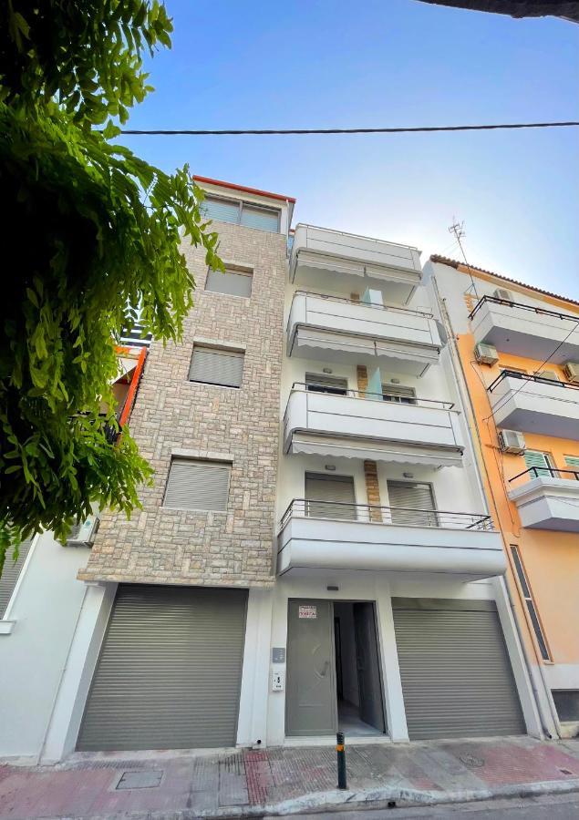 Agora Luxury Apartment 1 Лутраки Екстериор снимка