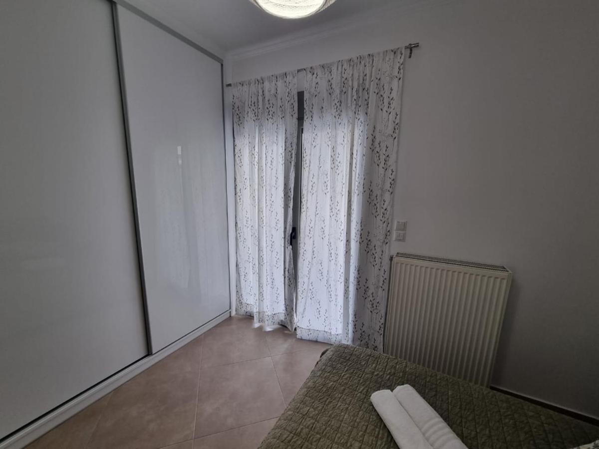Agora Luxury Apartment 1 Лутраки Екстериор снимка